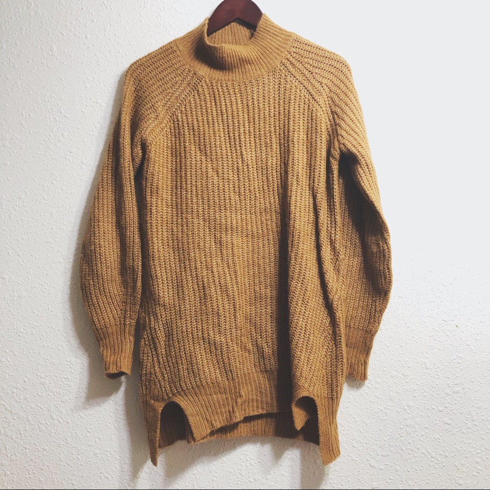 Wool turtle neck sweater